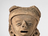 Ame Ker 95  Ame Ker 95, , Mexiko, Zentrale Golfküste, Bundesstaat Veracruz, Klassische Periode, ca. 300-800 n. Chr., Fragment einer Figur, Ton, Erdpech, H 8,8 cm, B 8,1 cm : Museumsfoto: Claus Cordes, Bestandskatalog Ethnologie